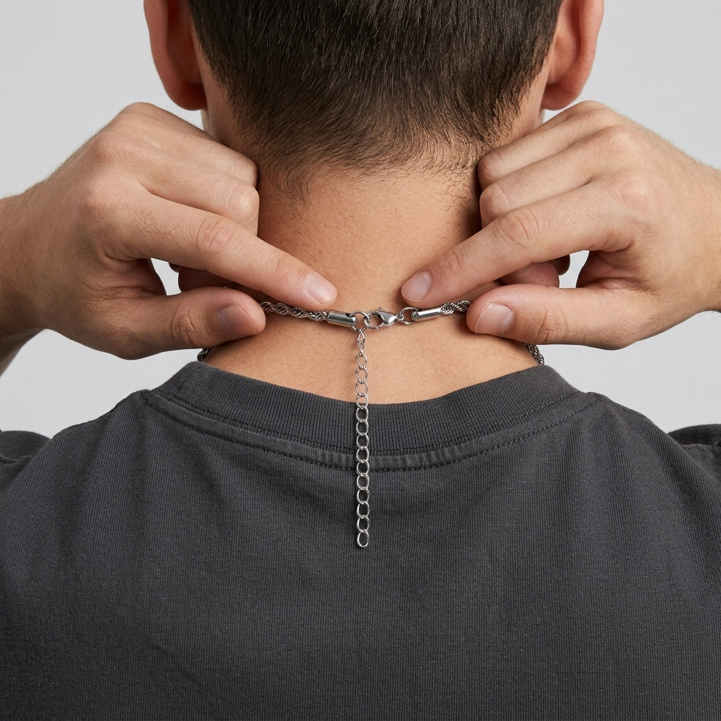 Twisted Chain Necklace